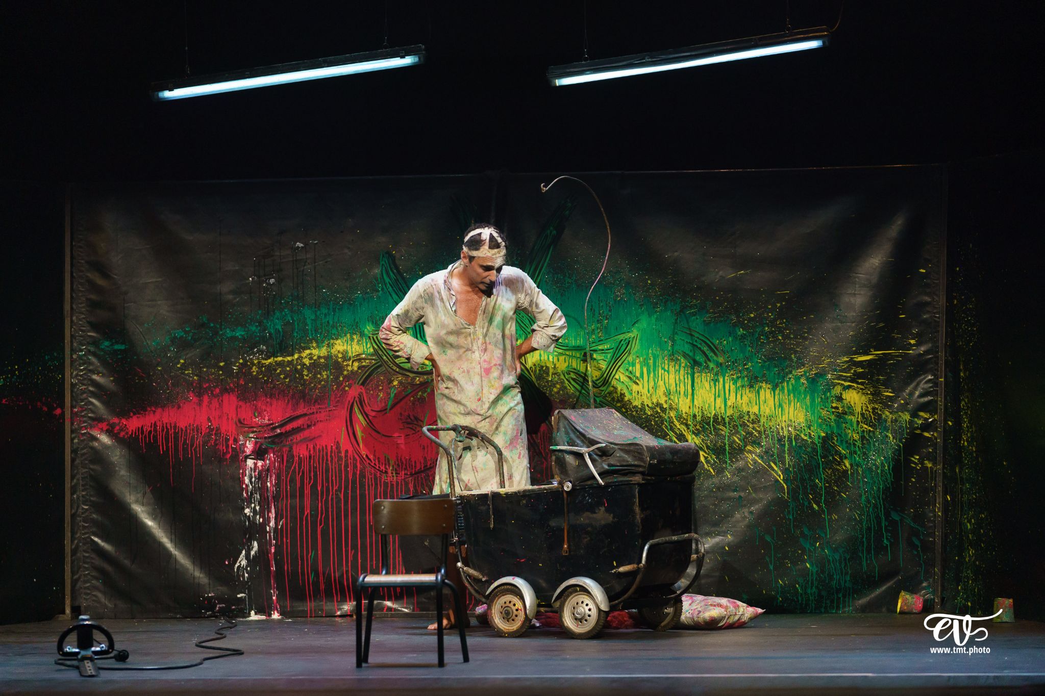 Trop près du Mur - Typhus Bronx